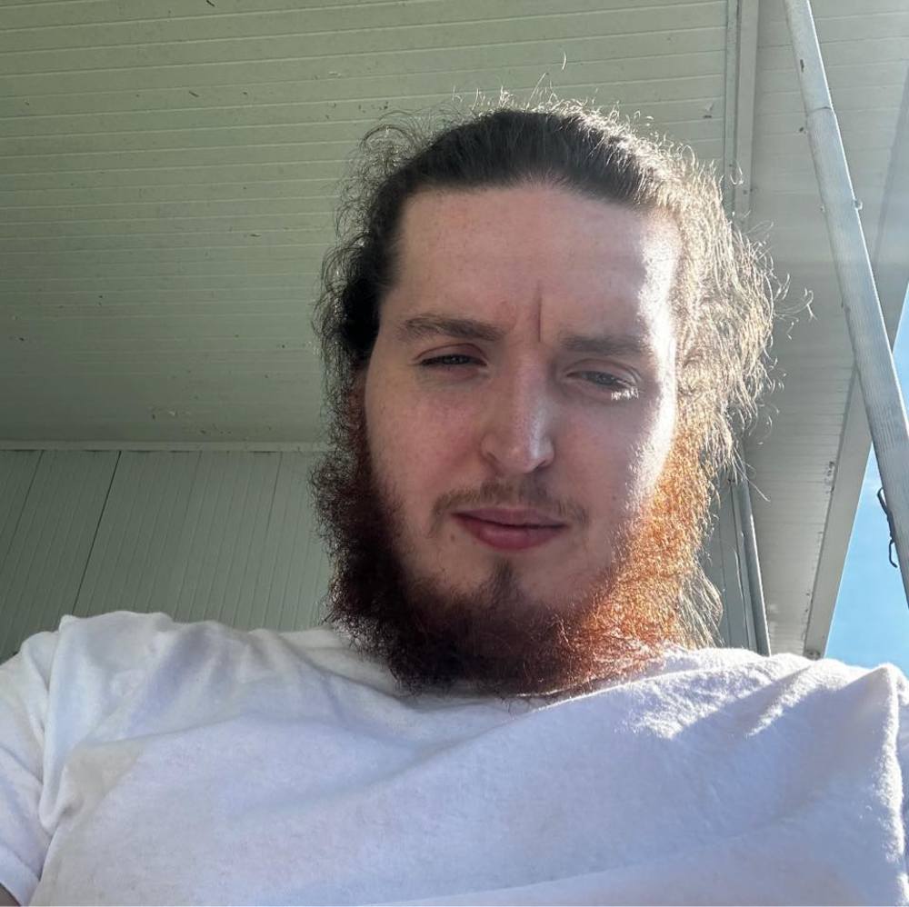 Meet your Posher, Dustin